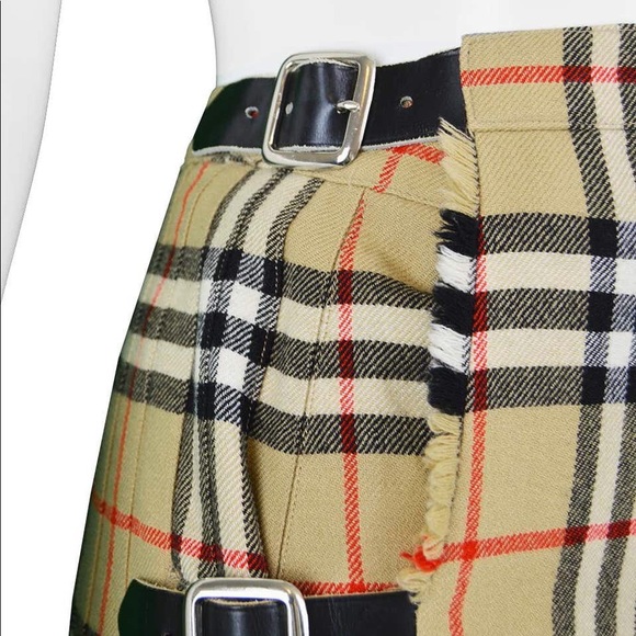 ✨BURBERRY✨ NOVA Check Wrap Skirt - Picture 7 of 8